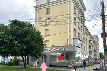 Помещение своб.назн., 283 м², 1/5 эт.