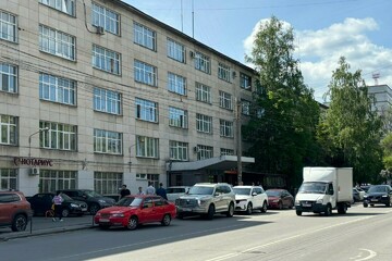 Помещение своб.назн., 162 м², 3/5 эт.