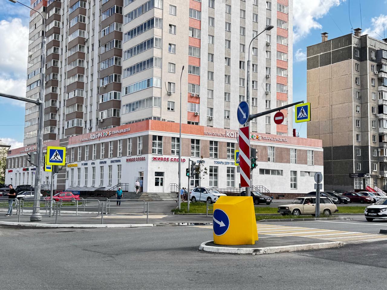 Сдается коммерческая недвижимость торгового назначения, 272 м2 за 145 тыс. руб.