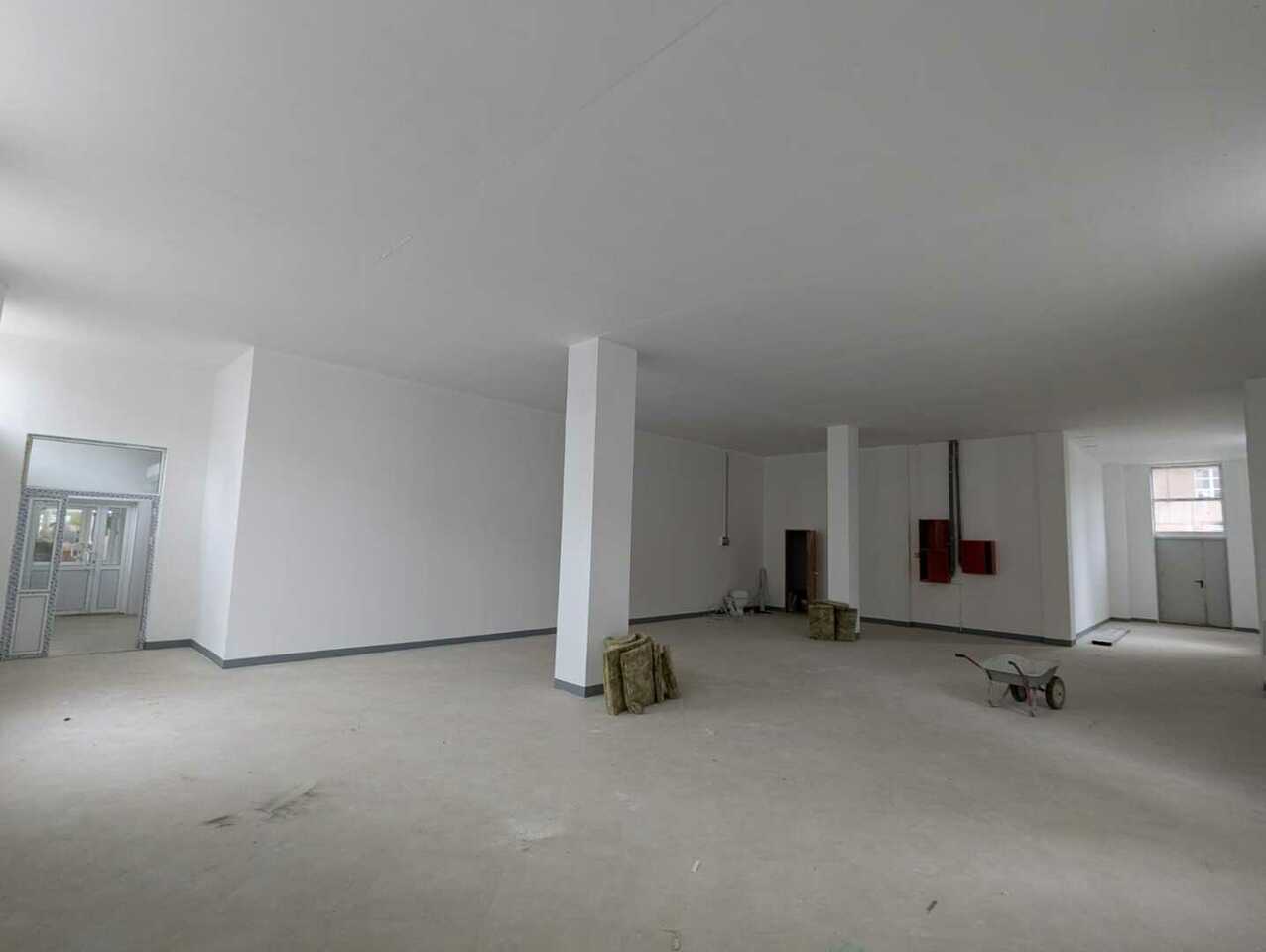 Продается коммерческая недвижимость торгового назначения, 272 м2 за 30 млн. руб.