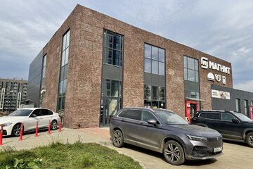 Помещение своб.назн., 172 м², 1/2 эт.