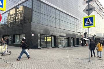 Помещение своб.назн., 392,2 м², 1/5 эт.