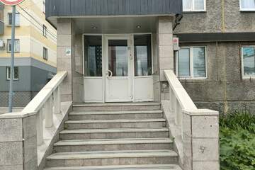 Помещение своб.назн., 72 м², 1/5 эт.