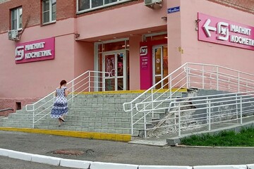Помещение своб.назн., 303 м², 1/10 эт.