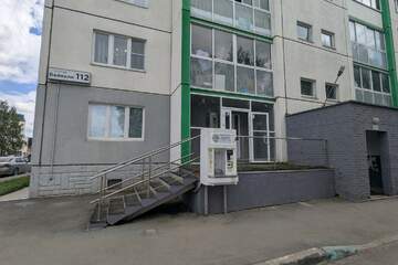Помещение своб.назн., 240 м², 1/10 эт.