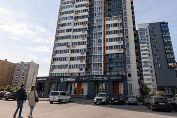 Помещение своб.назн., 142,9 м², 1/10 эт.