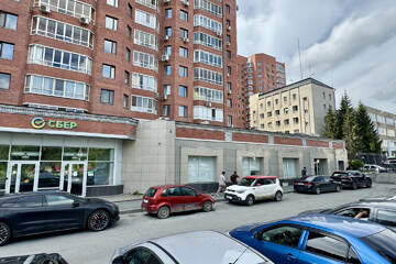 Помещение своб.назн., 174,7 м², 1/16 эт.